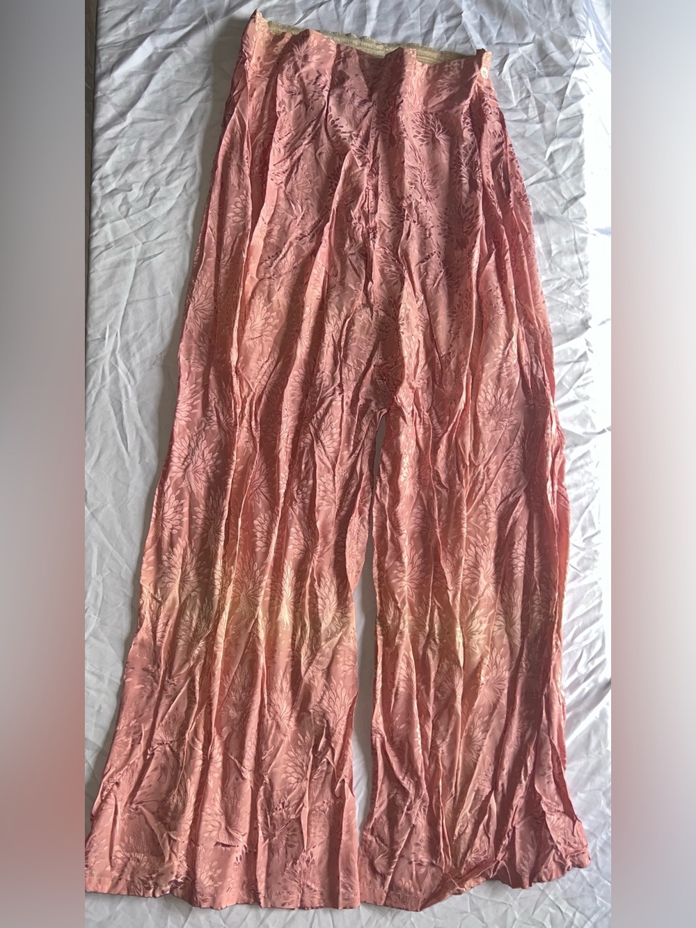 Crinkled Floral Jacquard Wide-Leg Pants - Dusty Rose